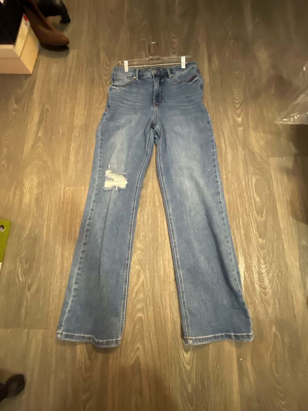 Judy Blue 90's Straight Fit Distressed Medium Wash Jeans Size 9/29